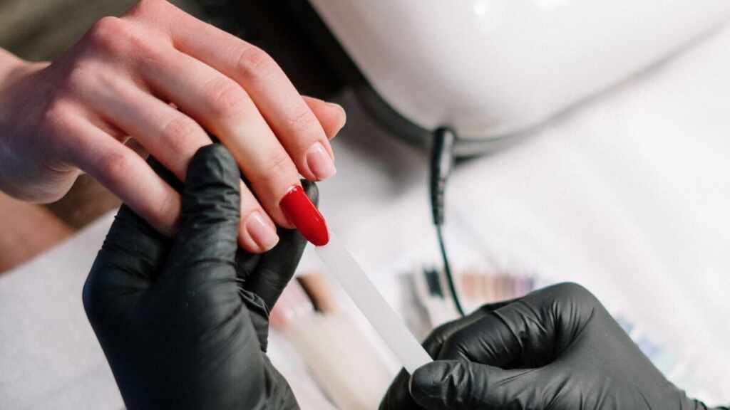 Aprenda como empreender com alongamento de unhas Aprenda como empreender com alongamento de unhas