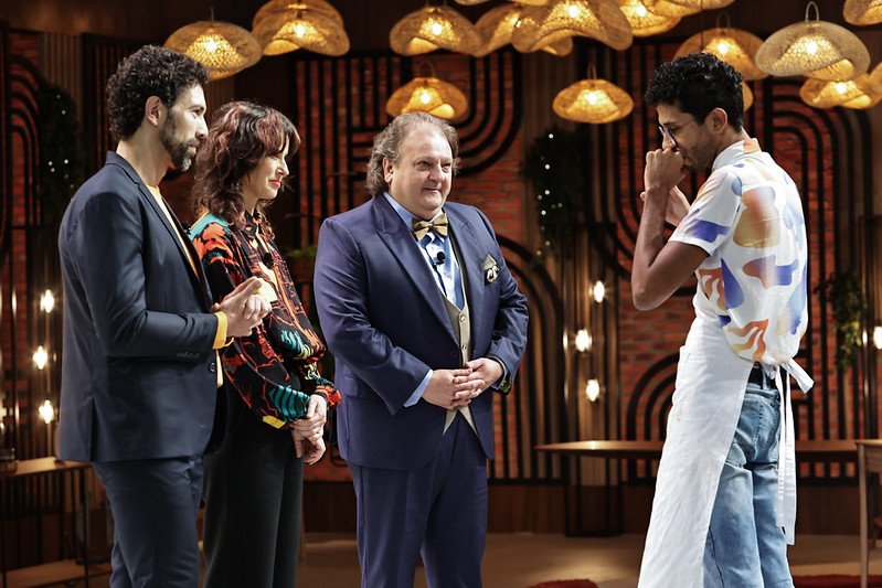 Pastor Endrik entrega codorna fora do ponto e é eliminado do MasterChef Brasil Pastor Endrik entrega codorna fora do ponto e é eliminado do MasterChef Brasil