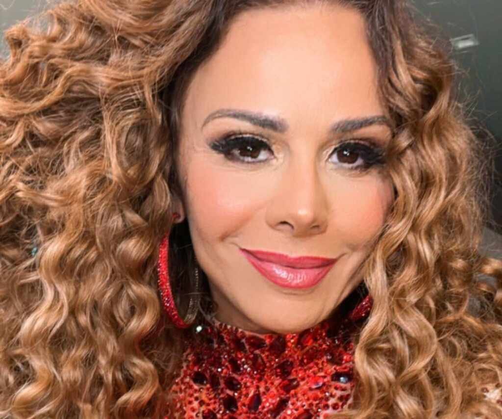Viviane Araújo será homenageada no Prêmio Melhores do ano da Revista Feras