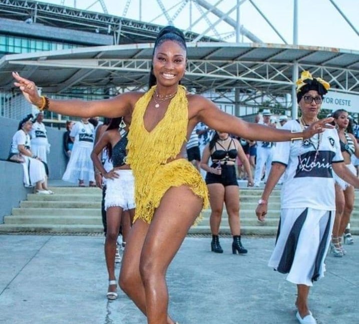 Monique Bahia é a nova Rainha da bateria da Botafogo Samba Clube Monique Bahia é a nova Rainha da bateria da Botafogo Samba Clube