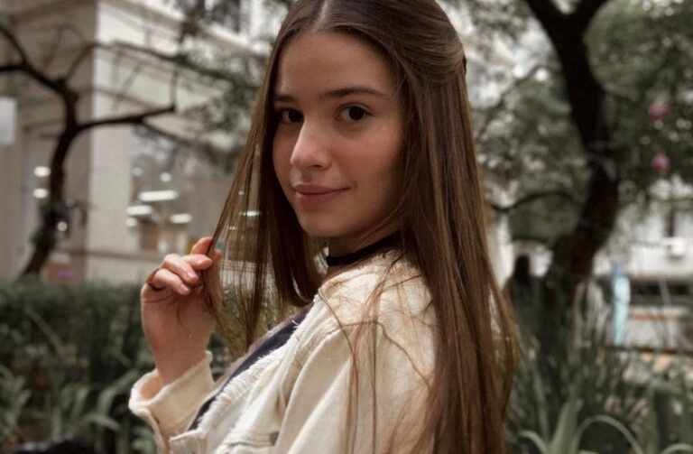 Milena Melo integra o elenco do Longa-Metragem “Fazendo Meu Filme” ; confira! Milena Melo integra o elenco do Longa-Metragem "Fazendo Meu Filme” ; confira!