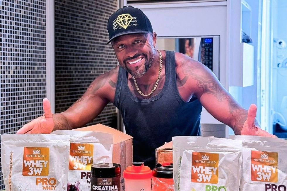 Claudinho do Negritude Jr. Revela: ‘Superando a Pré-Diabetes, aprendi a fazer doces sem açúcar’ Claudinho do Negritude Jr. Revela: 'Superando a Pré-Diabetes, aprendi a fazer doces sem açúcar'