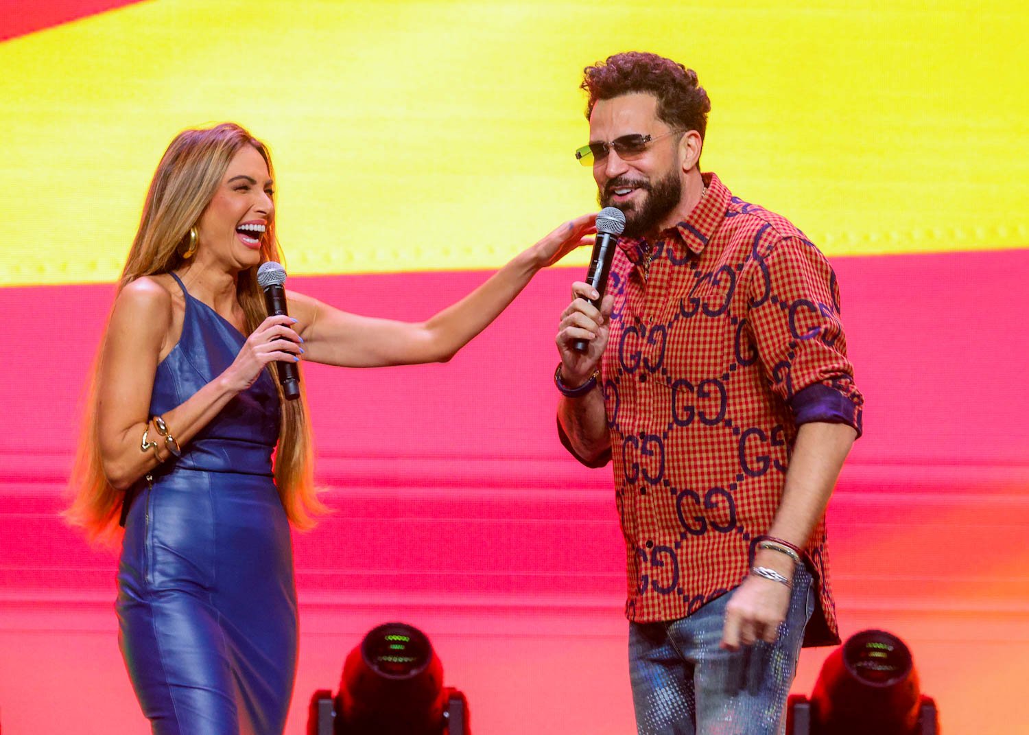 Patricia Poeta recebe famosos em live "Levanta Rio Grande" no Vibra SP 36 Patricia Poeta recebe famosos em live "Levanta Rio Grande" no Vibra SP