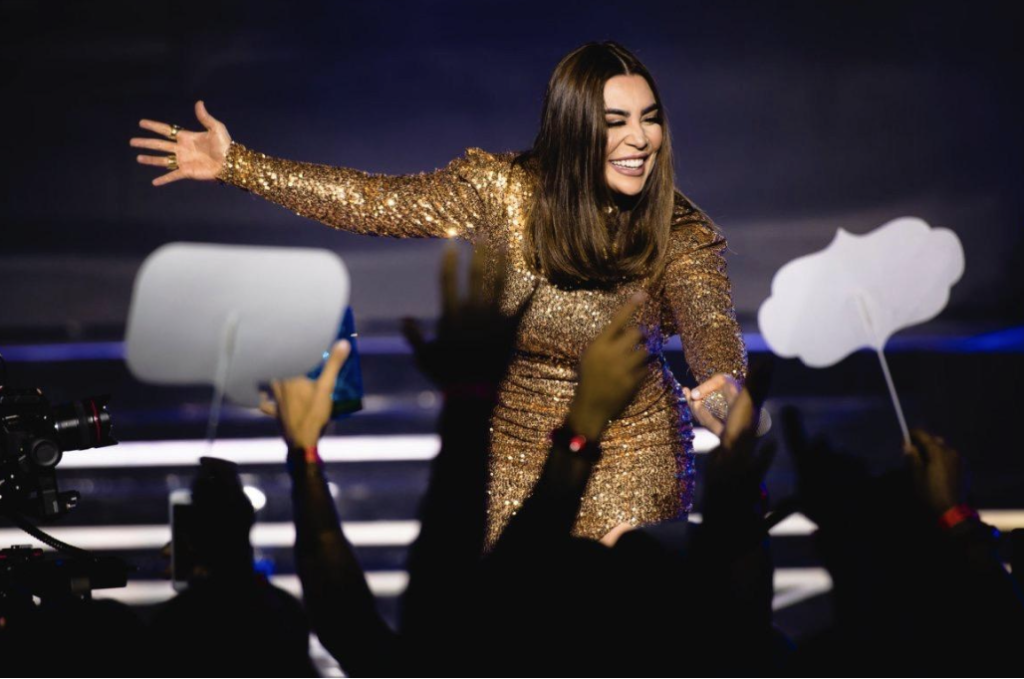 Naiara Azevedo presenteia os fãs com duas faixas inéditas e dá início a uma nova fase em sua carreira Naiara Azevedo presenteia os fãs com duas faixas inéditas e dá início a uma nova fase em sua carreira