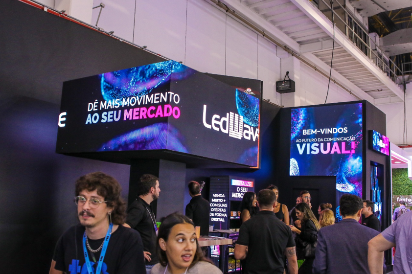 LedWave brilha na APAS Show 2024: Inovação e encantamento no setor supermercadista LedWave brilha na APAS Show 2024: Inovação e encantamento no setor supermercadista