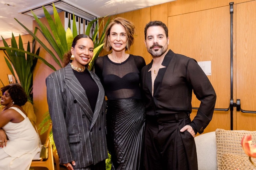 Zezé Motta celebra 80 anos com grande Festa no Emiliano Hotel