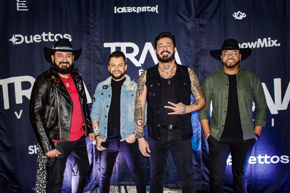 Traia Veia faz São Paulo tremer com o lançamento de sua nova turnê! Traia Veia faz São Paulo tremer com o lançamento de sua nova turnê!