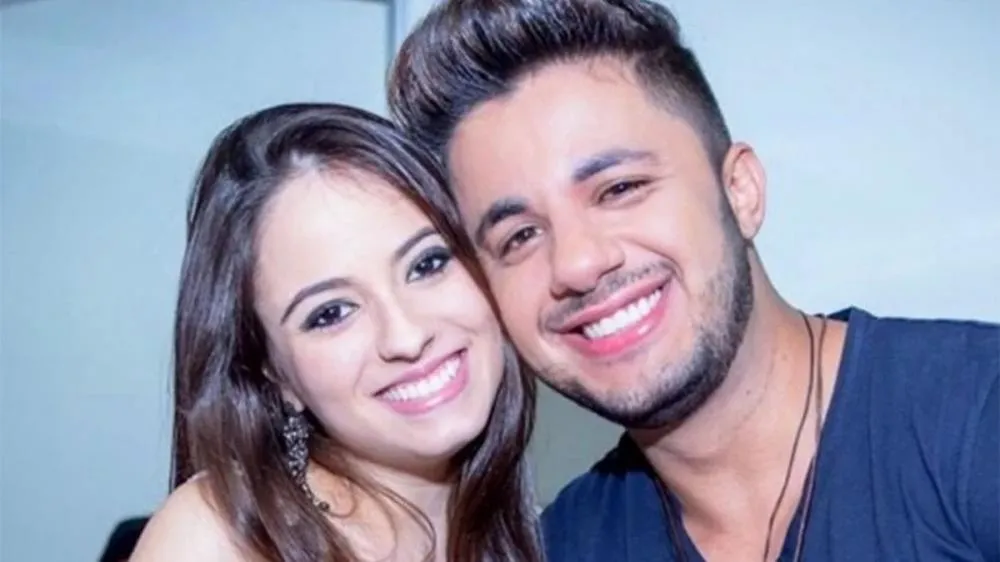 Mãe de Allana quebra o silêncio e revela seus pensamentos sobre namoro conturbado com Cristiano Araújo Mãe de Allana quebra o silêncio e revela seus pensamentos sobre namoro conturbado com Cristiano Araújo