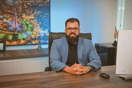Felipe Otoni: O Gênio por Trás da Máquina de Vendas do WhatsApp Felipe Otoni: O Gênio por Trás da Máquina de Vendas do WhatsApp