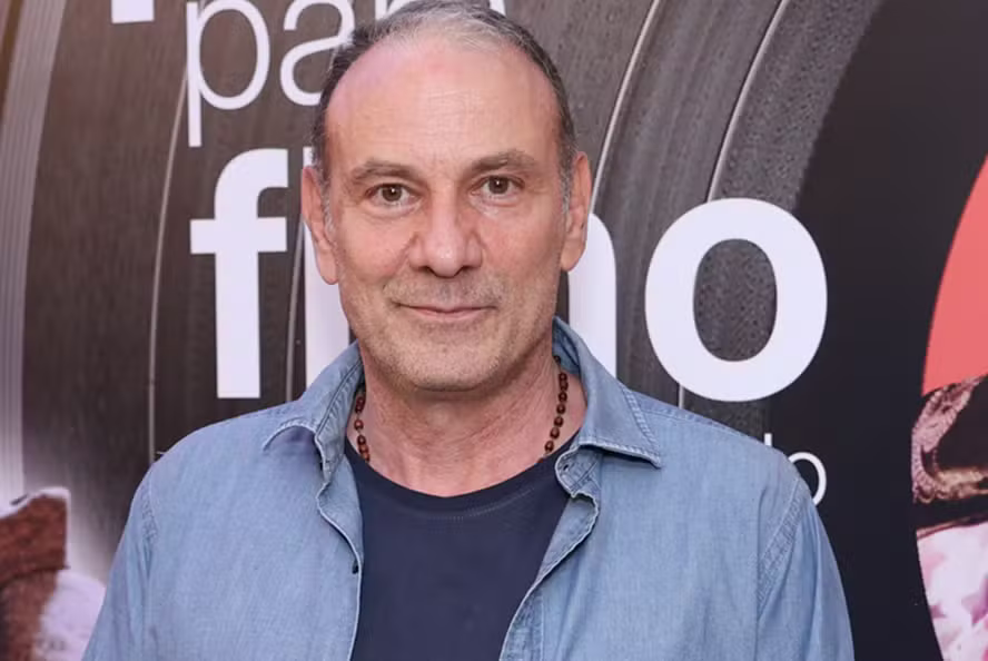 Marco Ricca surpreende público ao mostrar os quatro filhos Marco Ricca surpreende público ao mostrar os quatro filhos