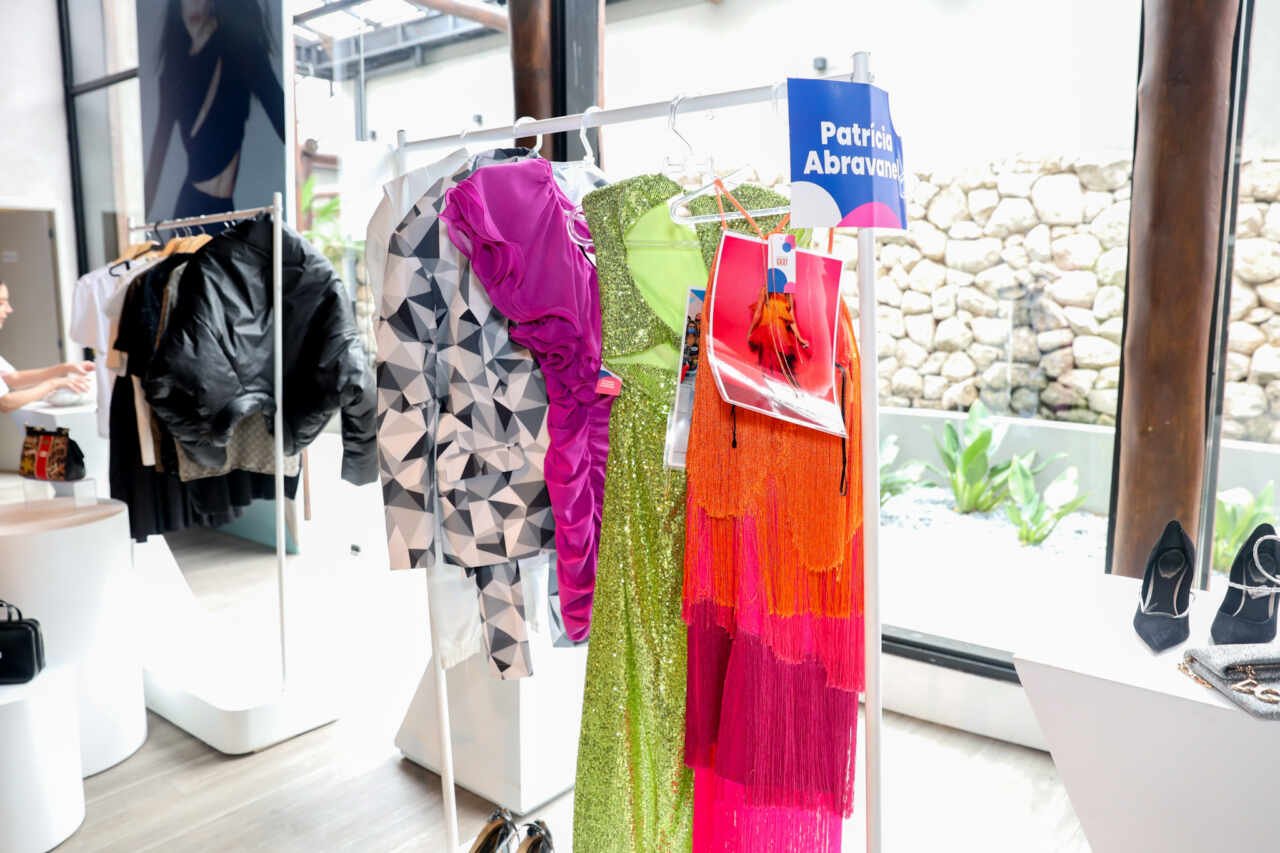 Bazar Beneficente da Gkay atrai fãs e arrecada fundos para instituições de caridade 30 Bazar Beneficente da Gkay atrai fãs e arrecada fundos para instituições de caridade