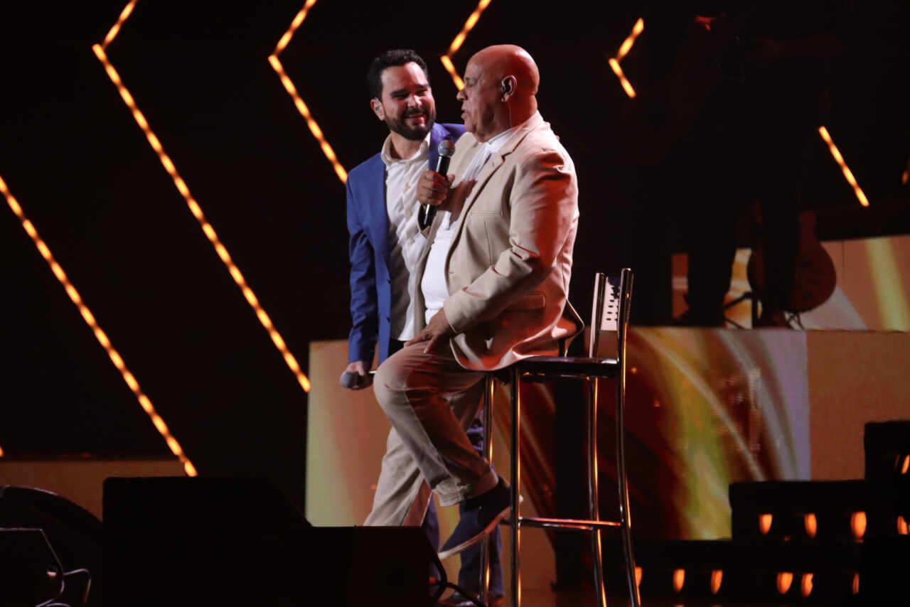 Luciano Camargo grava DVD com participações de Maria Marçal, Mattos Nascimento e César Menotti & Fabiano