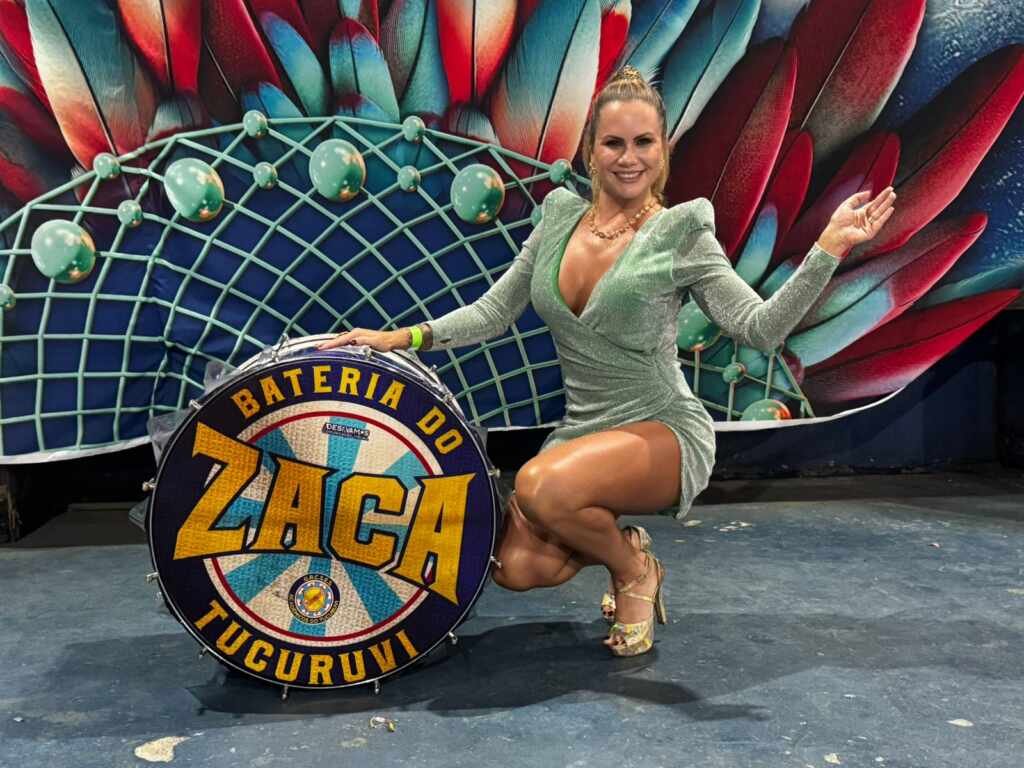 Ísis Camargo, empresária de Sorocaba brilha em noite de samba na Tucuruvi Ísis Camargo, empresária de Sorocaba brilha em noite de samba na Tucuruvi