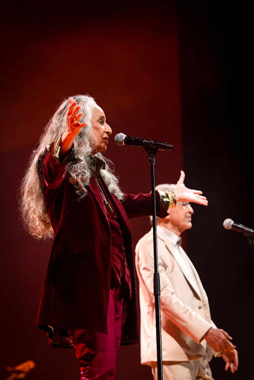 Caetano Veloso e Maria Bethânia emocionam São Paulo com show histórico no Allianz Parque 23 Desanexadas