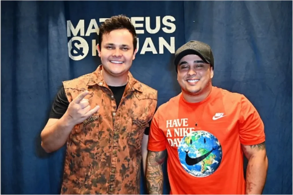 Matheus e Kauan anunciam novo audiovisual “Astral” após pegadinha sobre separação Teatro Bradesco apresenta Matheus e Kauan em Projeto Especial para o YouTube