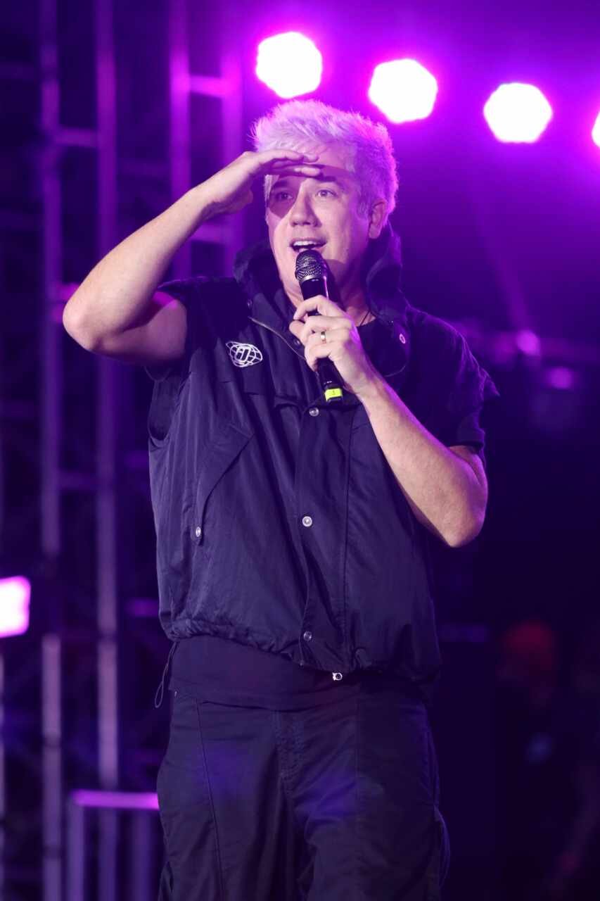 Jota Quest transforma noite chuvosa em espetáculo inesquecível no Navio do Roupa Nova 24 Jota Quest transforma noite chuvosa em espetáculo inesquecível no Navio do Roupa Nova