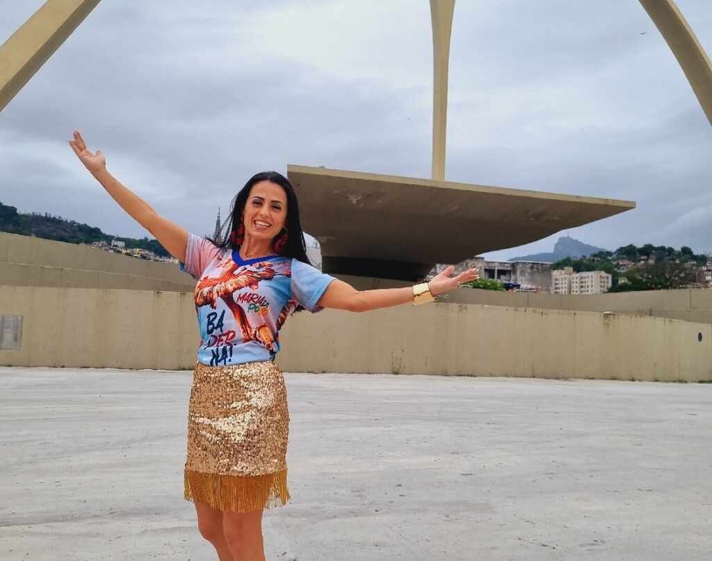 Tatiana Breia desfilará com o filho Gabriel no ensaio técnico da União da Ilha Tatiana Breia desfilará com o filho Gabriel no ensaio técnico da União da Ilha