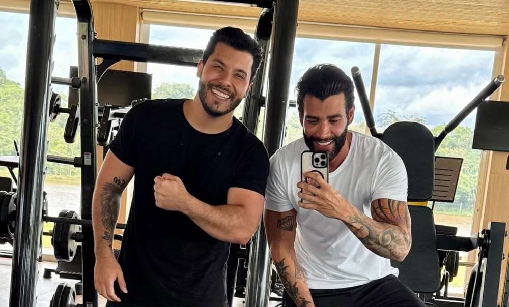 “Treinão sertanejo”: Murilo Huff e Gusttavo Lima posam juntos em academia “Treinão sertanejo”: Murilo Huff e Gusttavo Lima posam juntos em academia