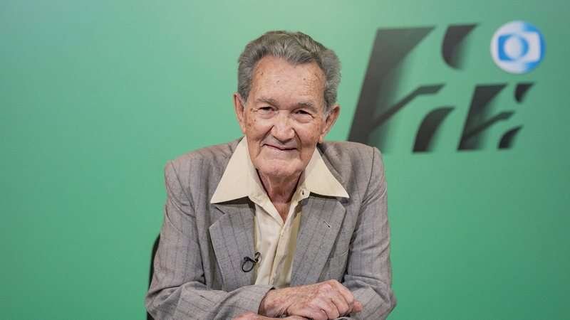 Morre o apresentador Léo Batista aos 92 anos no Rio de Janeiro Morre o apresentador Léo Batista aos 92 anos no Rio de Janeiro