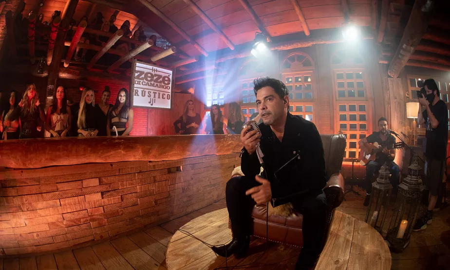 Zezé Di Camargo leva turnê Rústico para Espaço Hall no Rio de Janeiro Zezé Di Camargo leva turnê Rústico para Espaço Hall no Rio de Janeiro