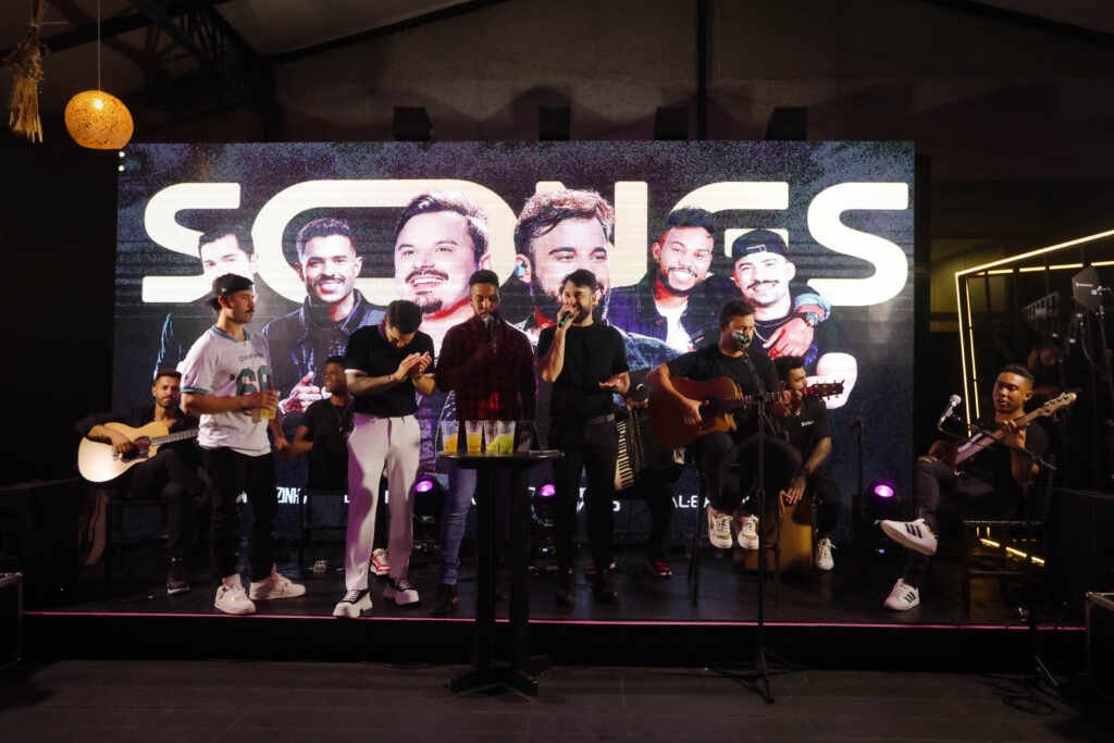 Clayton & Romário e Bruno Rosa promovem coquetel em São Paulo Clayton & Romário e Bruno Rosa promovem coquetel em São Paulo
