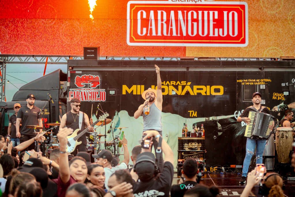 Thullio Milionário faz história em João Câmara com a estreia da label “No Caminhão do Vaqueiro” Thullio Milionário faz história em João Câmara com a estreia da label "No Caminhão do Vaqueiro"