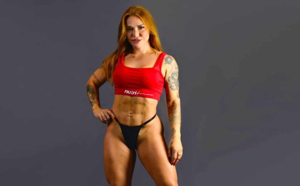 Modelo e atleta fitness Júlia Menezes comemora destaque que vem tendo como Personal Modelo e atleta fitness Júlia Menezes comemora destaque que vem tendo como Personal