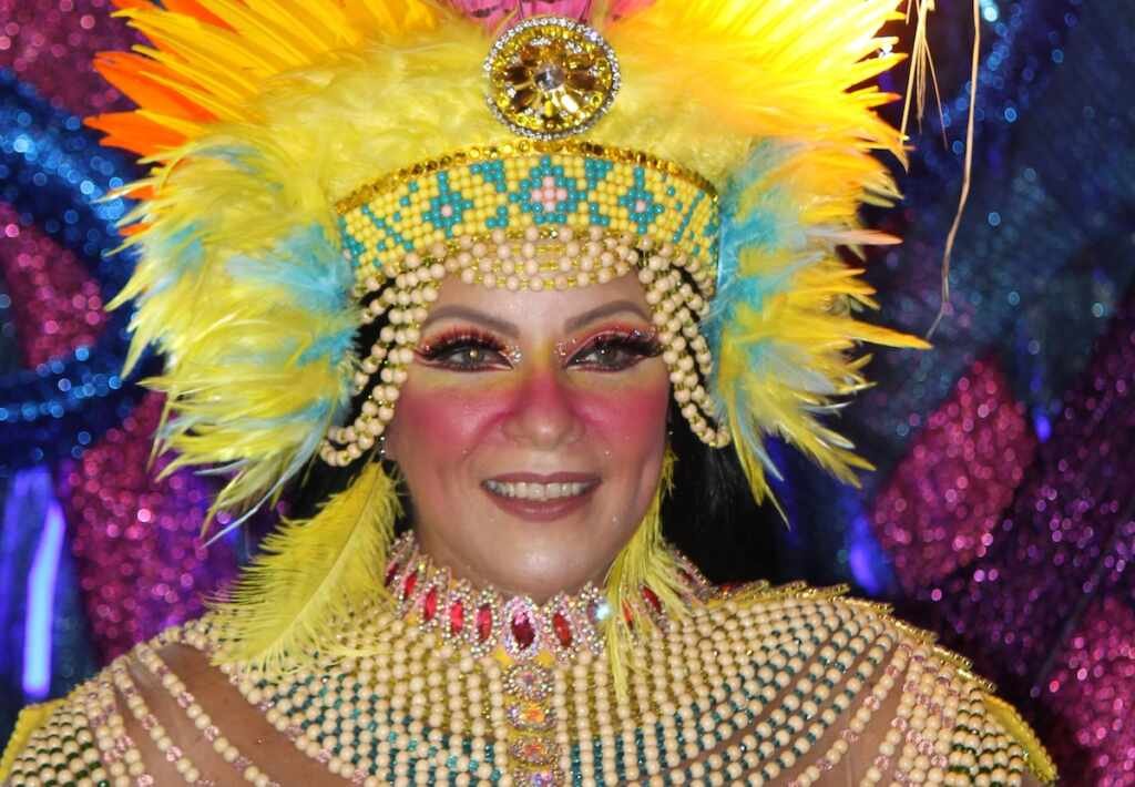 Thais Moreira, Empresária Apaixonada pelo Carnaval, Brilha no Acadêmicos do Tucuruvi Thais Moreira, Empresária Apaixonada pelo Carnaval, Brilha no Acadêmicos do Tucuruvi
