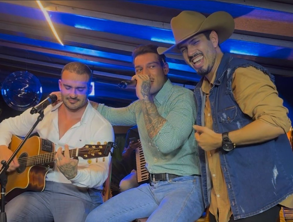 Sucesso atemporal: “Vish, Aff, Putz, Nossa”, música de Pedro Paulo & Alex, com Lucas Lucco, viraliza após 8 anos de lançamento Desanexadas