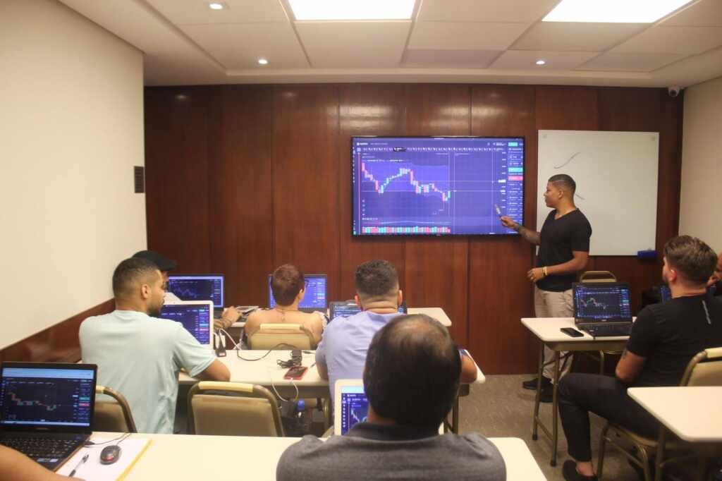 Vinícius Messer inspira novos investidores com encontros presenciais