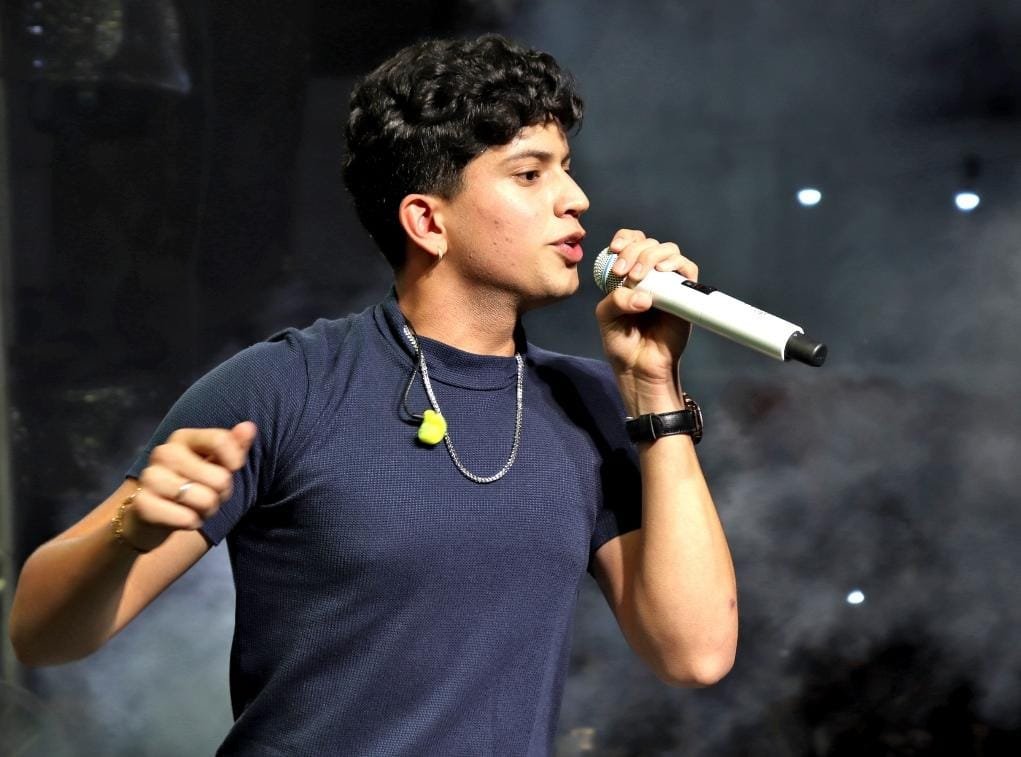Léo Foguete representa o forró no palco principal da Festa de Peão de Barretos Léo Foguete representa o forró no palco principal da Festa de Peão de Barretos