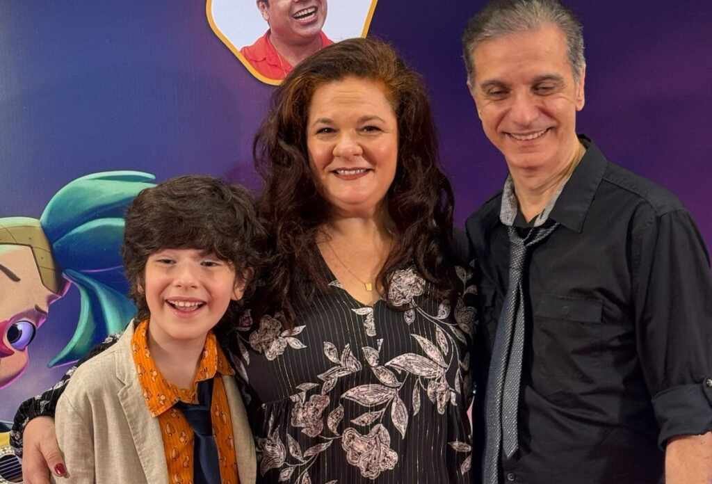 Família Avellar une gerações com ‘Abá e sua Banda’ no cinema e Gabriel no SBT Família Avellar une gerações com 'Abá e sua Banda' no cinema e Gabriel no SBT