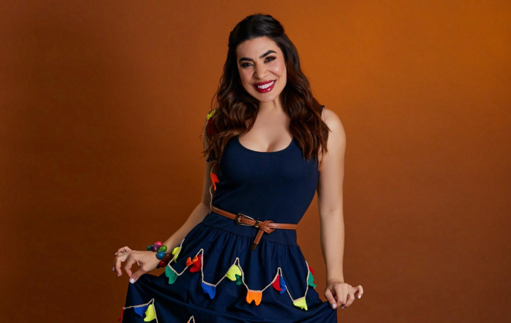 Naiara Azevedo aposta em looks confeccionados em jeans sustentável para a temporada de São João Naiara Azevedo aposta em looks confeccionados em jeans sustentável para a temporada de São João