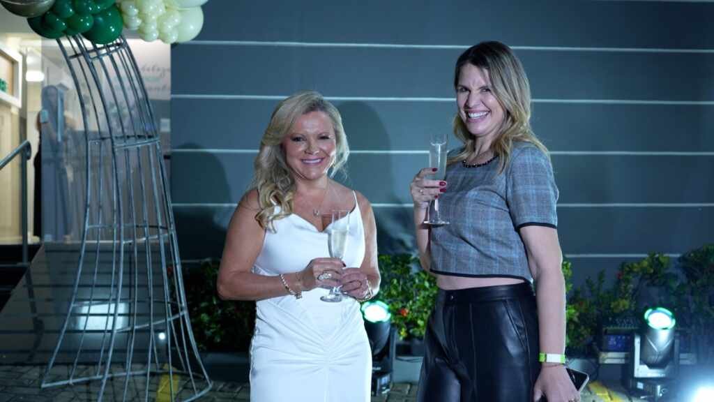 Renata Pretti e Shyrly Masson lançam programa de TV sobre festas que já é sucesso internacional Renata Pretti e Shyrly Masson lançam programa de TV sobre festas que já é sucesso internacional