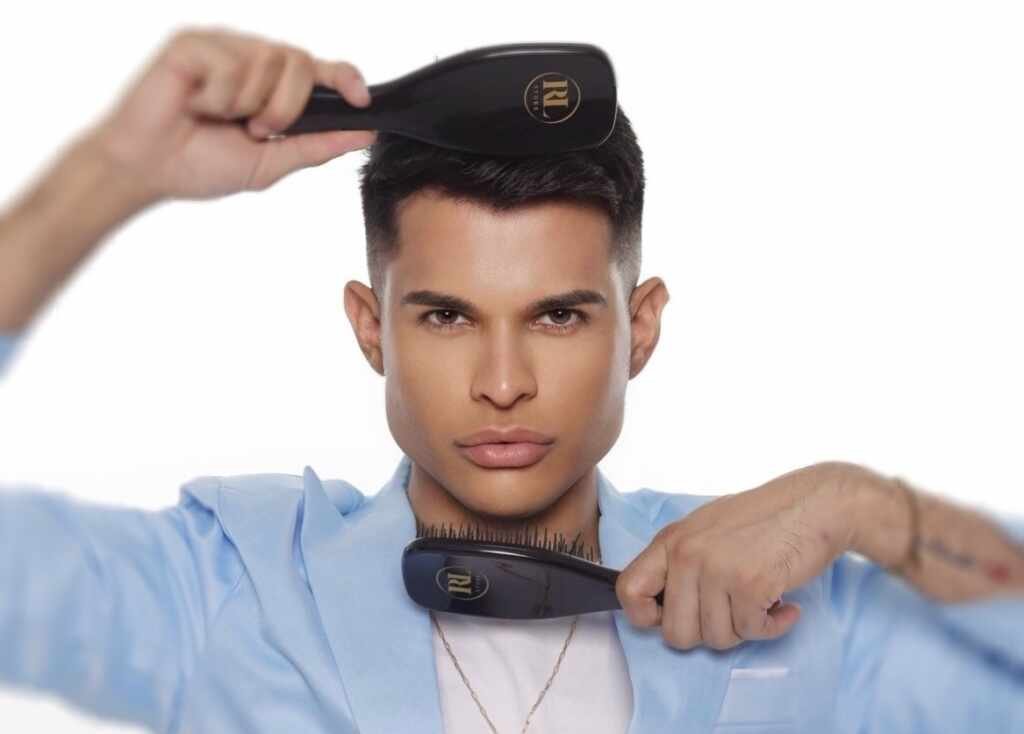 Rômulo Lopes estreia RL Cast e promete movimentar o mercado da beleza Rômulo Lopes estreia RL Cast e promete movimentar o mercado da beleza