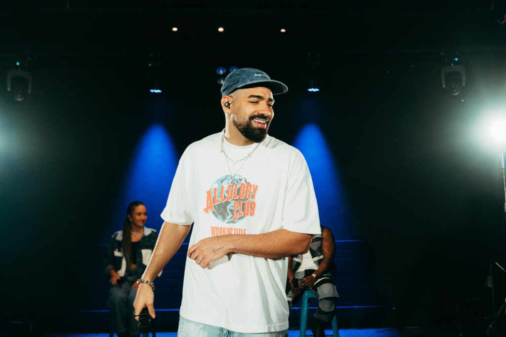 Dilsinho traz releitura “A Lenda” em compilado