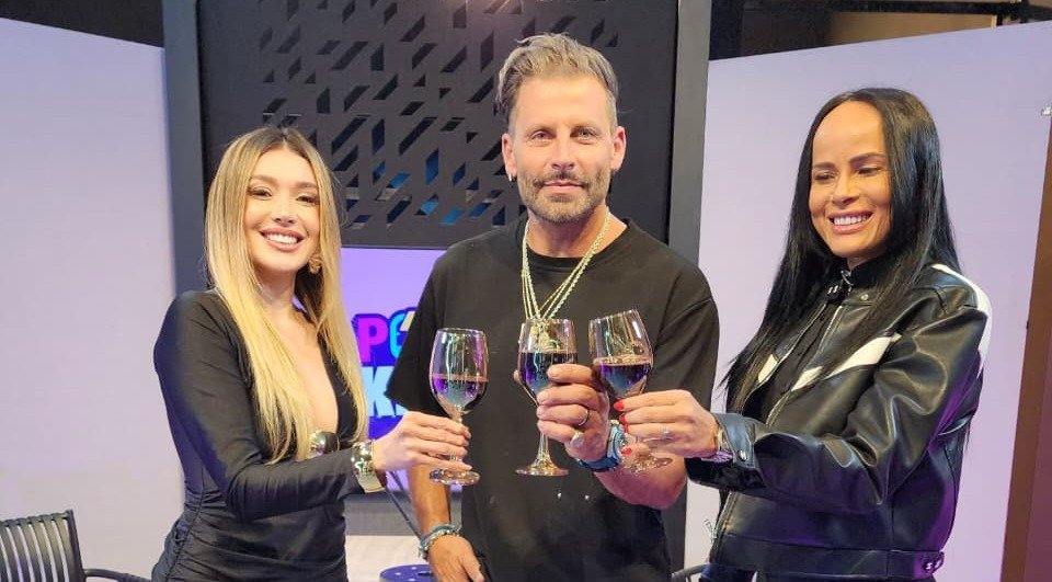 Henri Castelli e Joanne Anunciação são os convidados do novo episódio do Pod com Kerah! Henri Castelli e Joanne Anunciação são os convidados do novo episódio do Pod com Kerah!