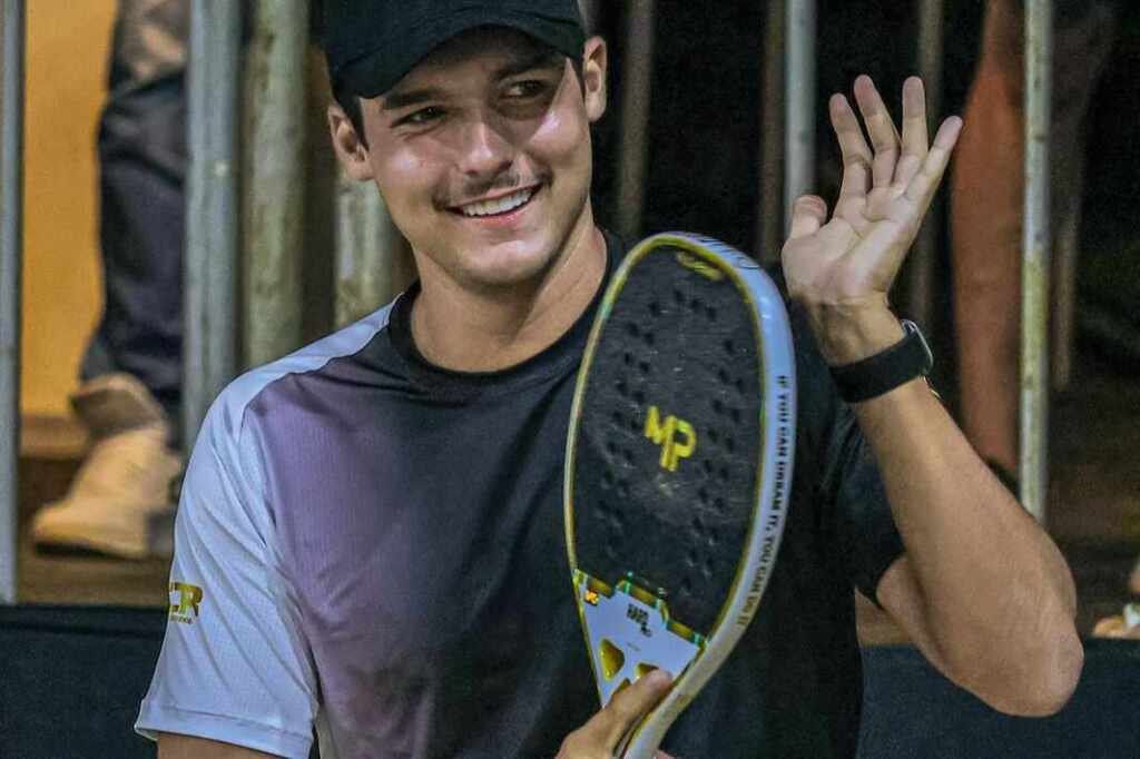 Conheça Miguel Peres, o brasileiro prodígio do Beach Tennis e número 57 do ranking mundial Conheça Miguel Peres, o brasileiro prodígio do Beach Tennis e número 57 do ranking mundial