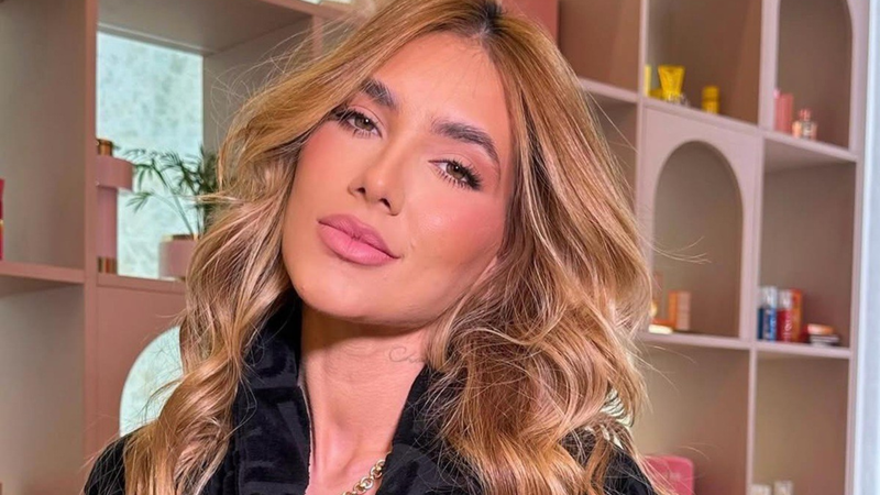 Virginia Fonseca recebe flores misteriosas e rumores apontam Vini Jr. como remetente Virginia Fonseca recebe flores misteriosas e rumores apontam Vini Jr. como remetente