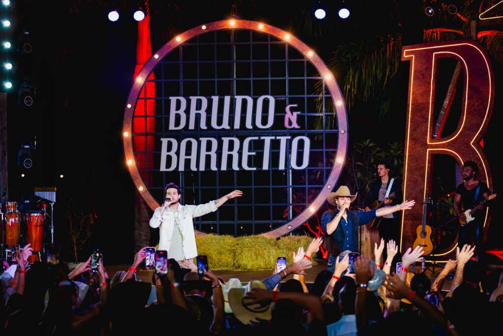 Bruno & Barreto apresentam o segundo EP do DVD Sistemão