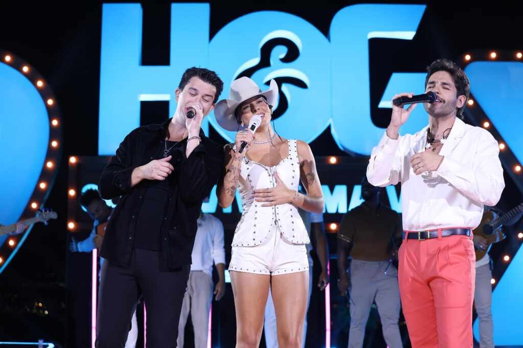 Com Ana Castela, Hugo & Guilherme divulgam "Só Se Vive Uma Vez vol. 1"