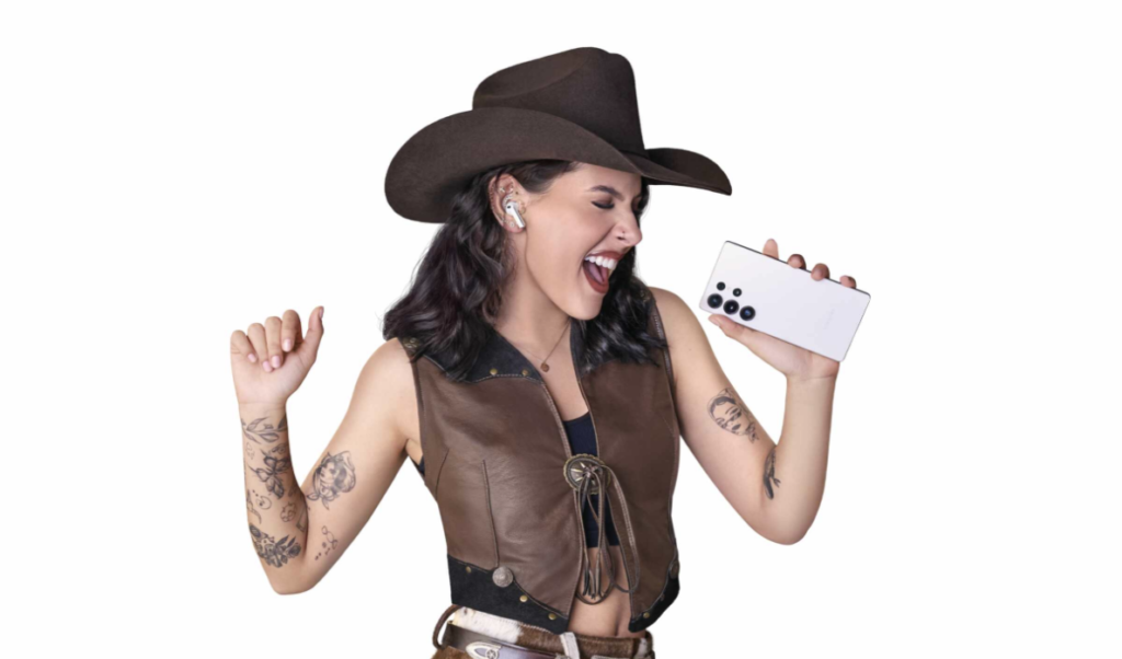 Ana Castela apresenta “A Um 5G de Você”, canção que fala sobre conexão e amor Ana Castela apresenta "A Um 5G de Você", canção que fala sobre conexão e amor