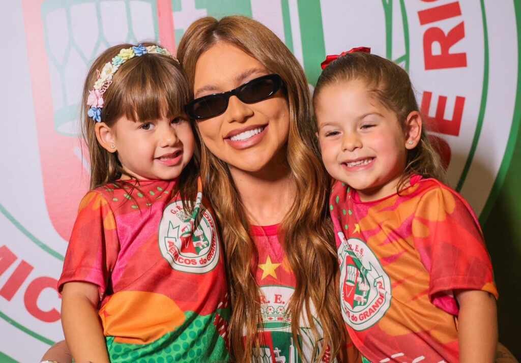 Virginia Fonseca celebra o Dia das Crianças com festa na quadra da Grande Rio Virginia Fonseca celebra o Dia das Crianças com festa na quadra da Grande Rio