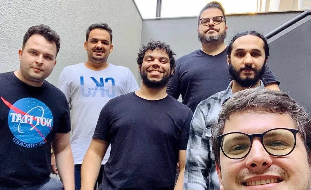 Desenvolvimento de Aplicativos: Tendências no Mercado Brasileiro Desenvolvimento de Aplicativos: Tendências no Mercado Brasileiro