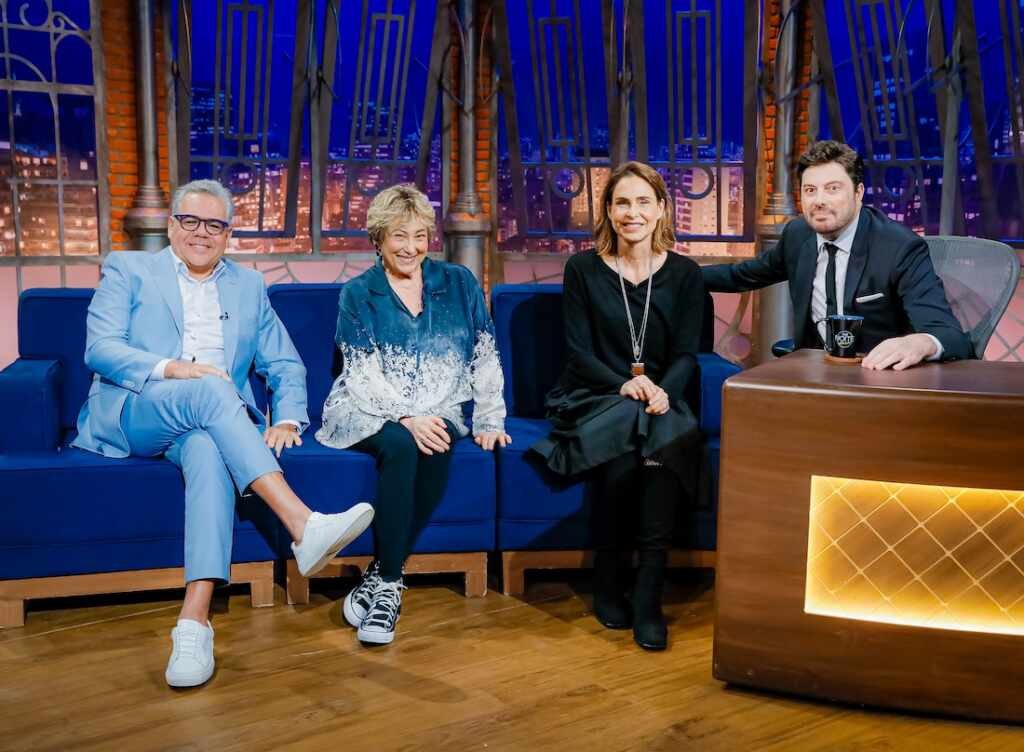 Marcus Montenegro, Silvia Pfeifer e Bárbara Bruno discutem no The Noite espaço para veteranos na TV