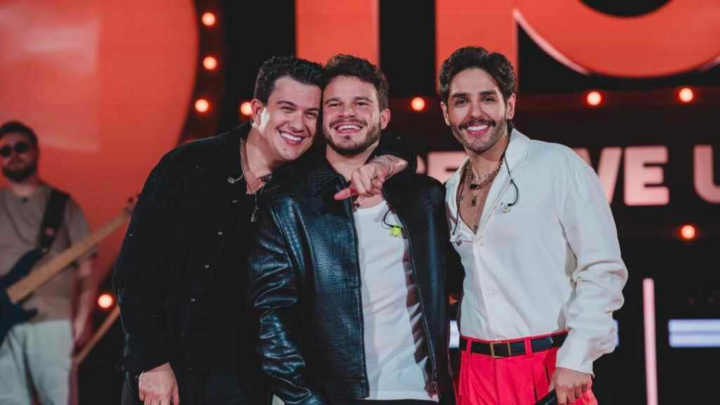 Hugo e Guilherme apresentam o DVD “Só Se Vive Uma Vez” e celebram nova fase da carreira Hugo e Guilherme apresentam o DVD “Só Se Vive Uma Vez” e celebram nova fase da carreira