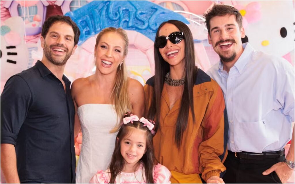 Duda Nagle conta como é a relação com Sabrina Sato e Nicolas Prattes Duda Nagle conta como é a relação com Sabrina Sato e Nicolas Prattes