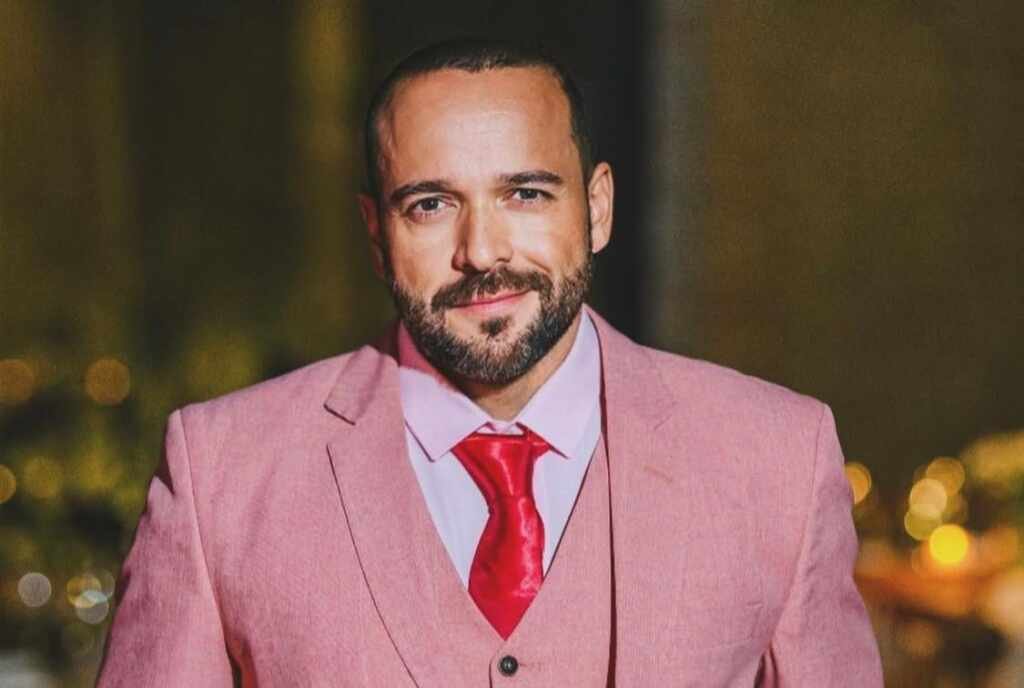 Quem é Nando Pinheiro, conhecido como “A Voz da Motivação Quem é Nando Pinheiro, conhecido como “A Voz da Motivação
