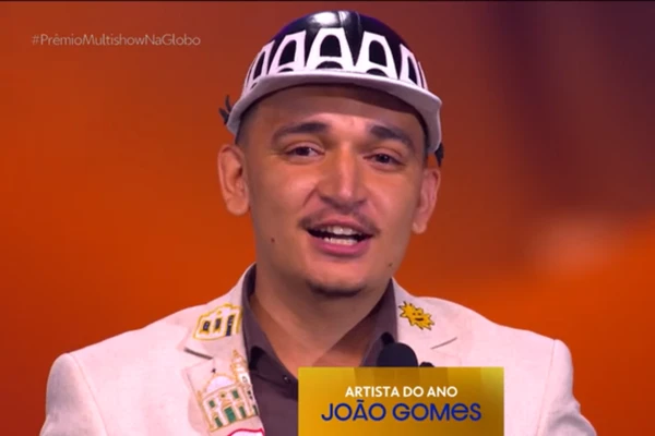João Gomes é o Artista do Ano pelo Prêmio Multishow 2025 João Gomes é o Artista do Ano pelo Prêmio Multishow 2025