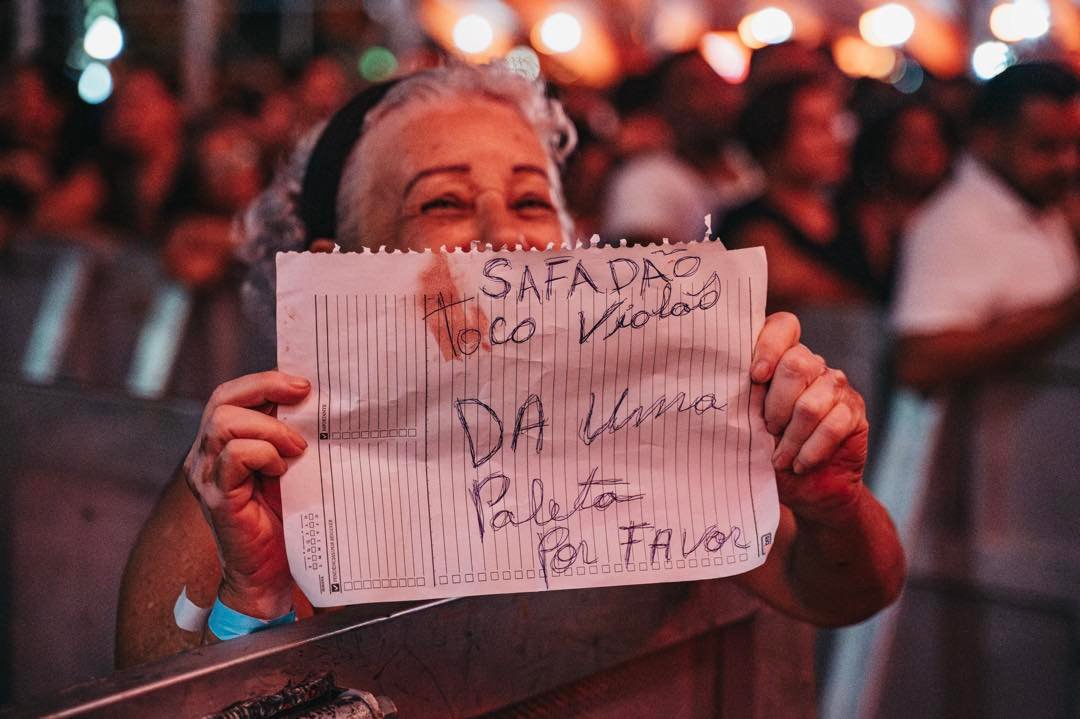 Wesley Safadão levanta multidão no Verão Show São Sebastião